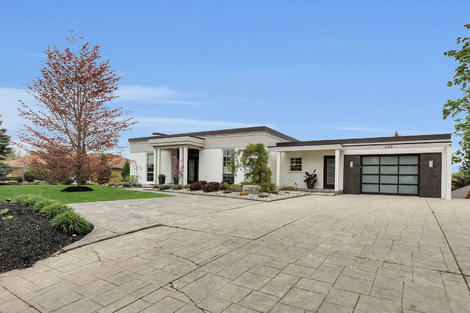 220 Commissioners Rd East virtual tour image